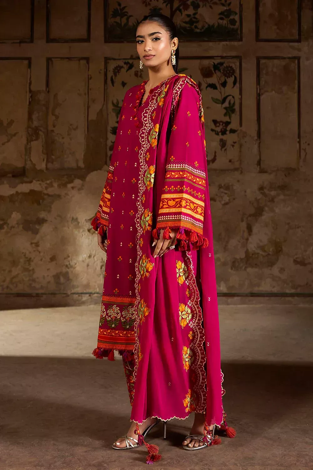 Gul Ahmed Lawn Collection | SHELAI26081554