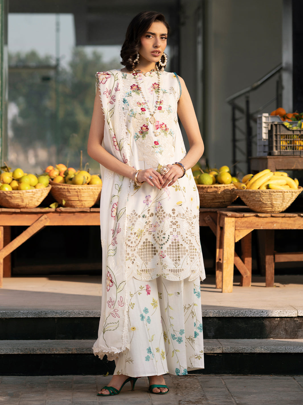 BROADWAY LAWN '26 BY MAHNUR BW-(BW-002)SHELAI26021151