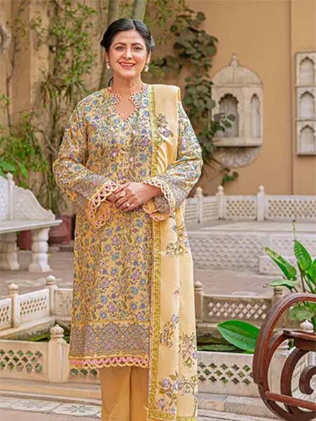 Gul Ahmed CL32007A three piece printed lawn tribute collection