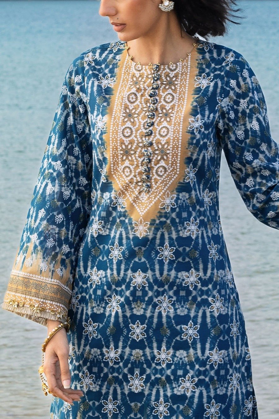 Gul Ahmed Unstitched Printed Lawn 3 Piece Suit CL-62122A | SHELAI26081706