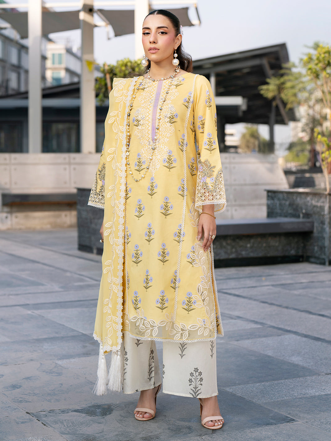 BROADWAY LAWN '26 BY MAHNUR BW-(BW-006)SHELAI26021155