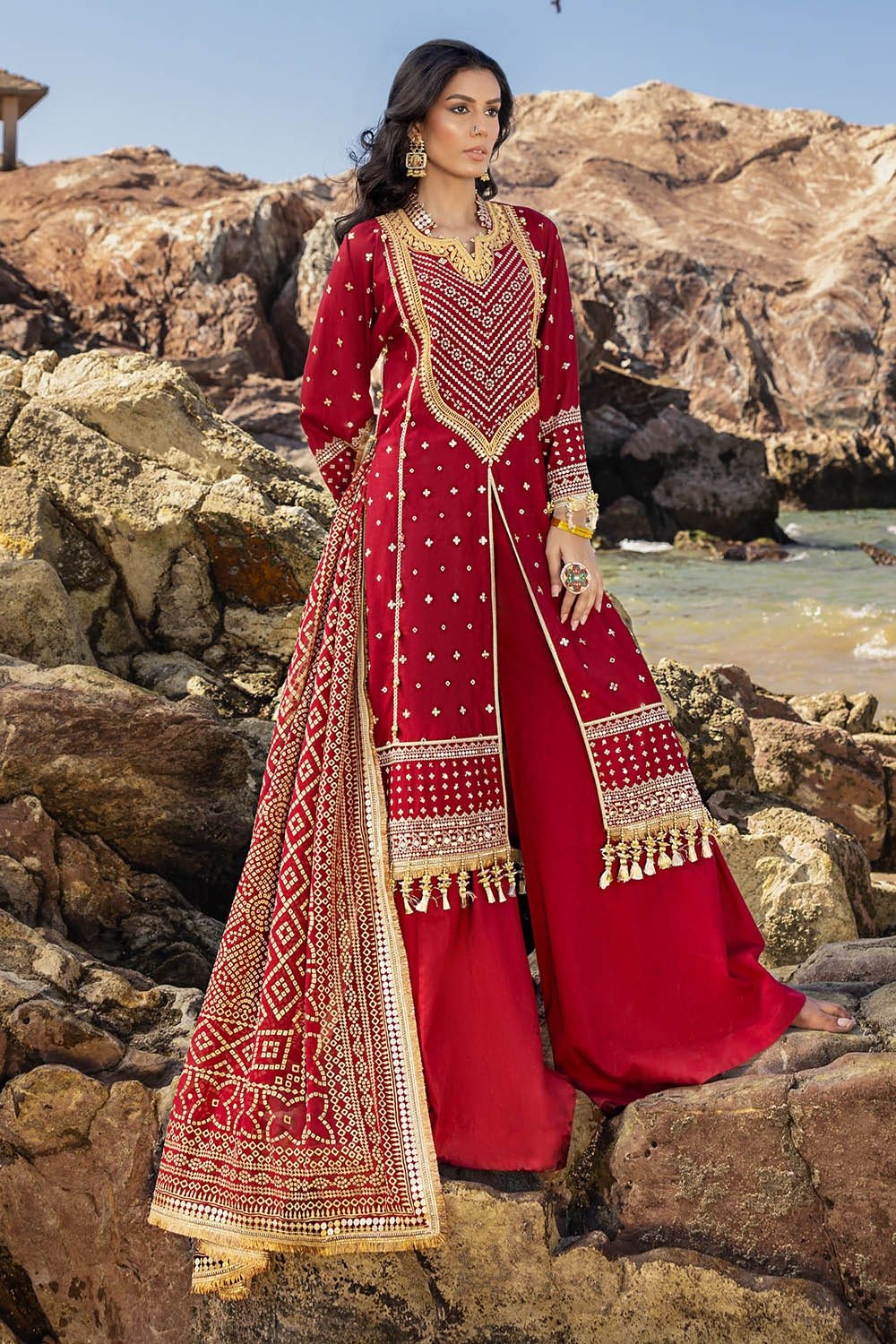 Gul Ahmed Printed Lawn Unstitched 3 Piece Suit | SHELAI19514