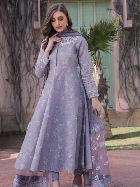 Baroque UF-324 Luxury Embroidered Lawn Collection at Shelai