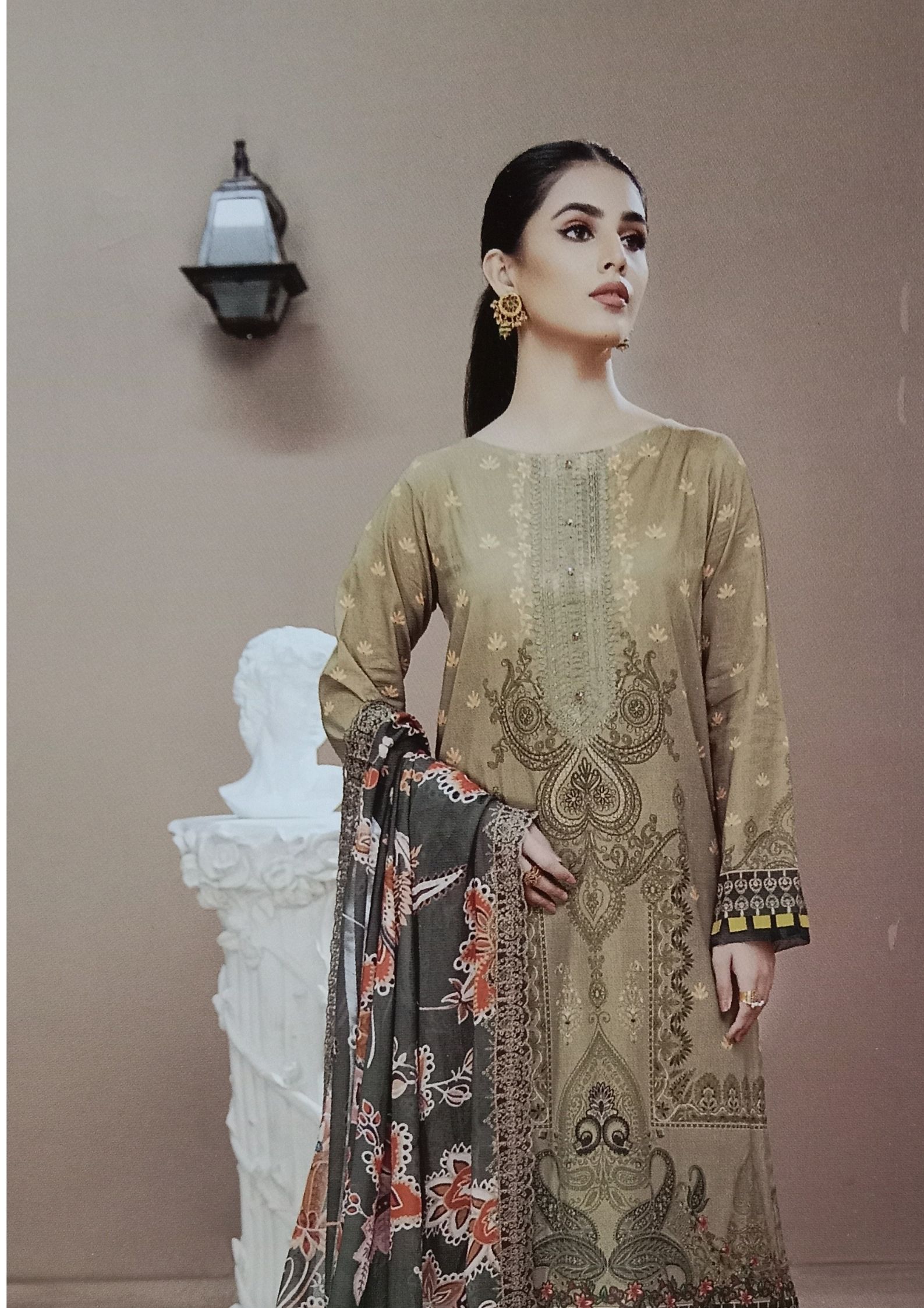Hania Binaas Olive print embroidered 3 pieces available in shelai