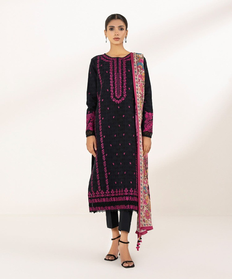 SAPPHIRE SIGNATURE Embroidered Jacquard Suit U3PE-ST24U1-14