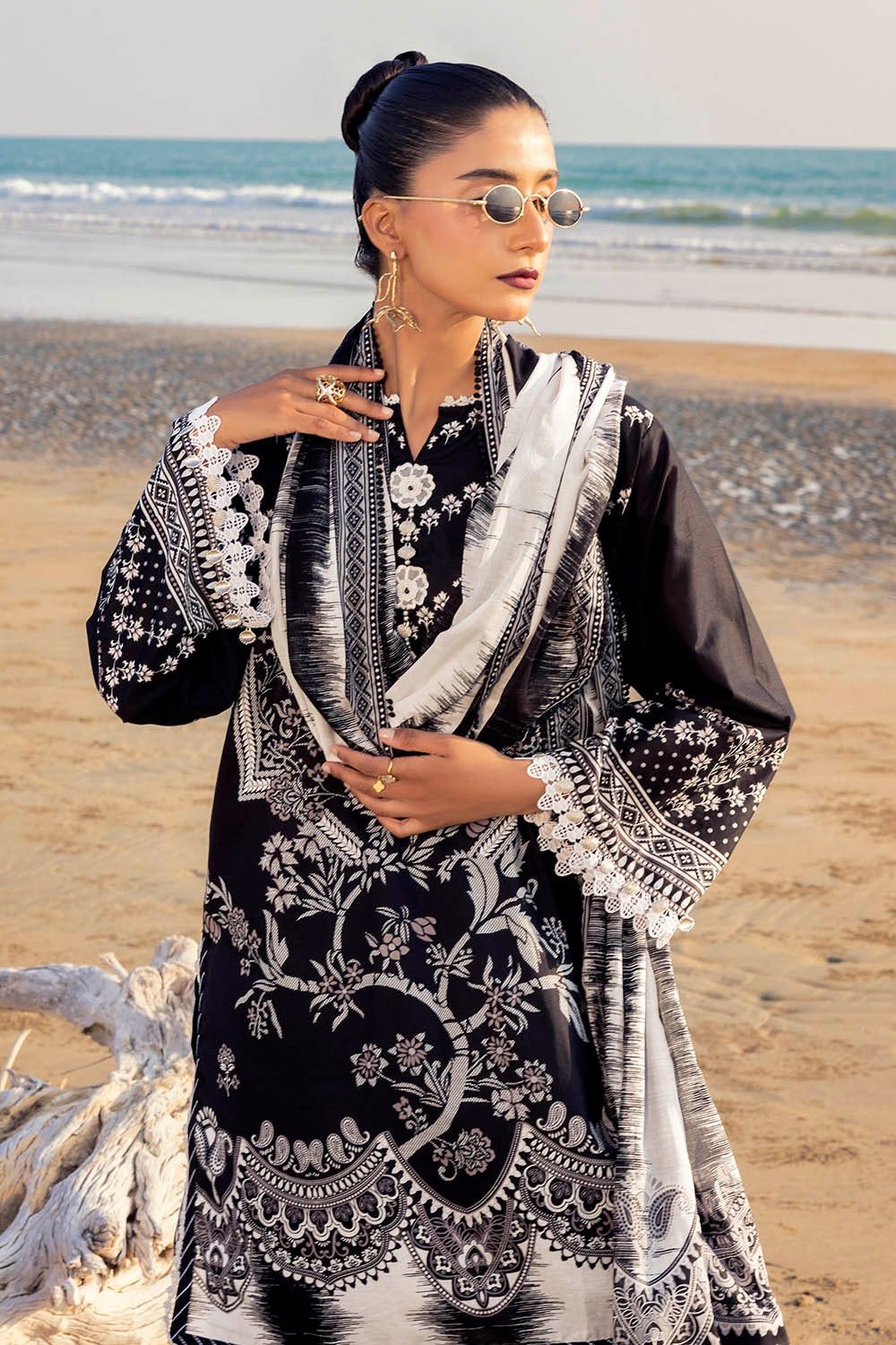 3 Piece Unstitched Printed Lawn Suit B-52009