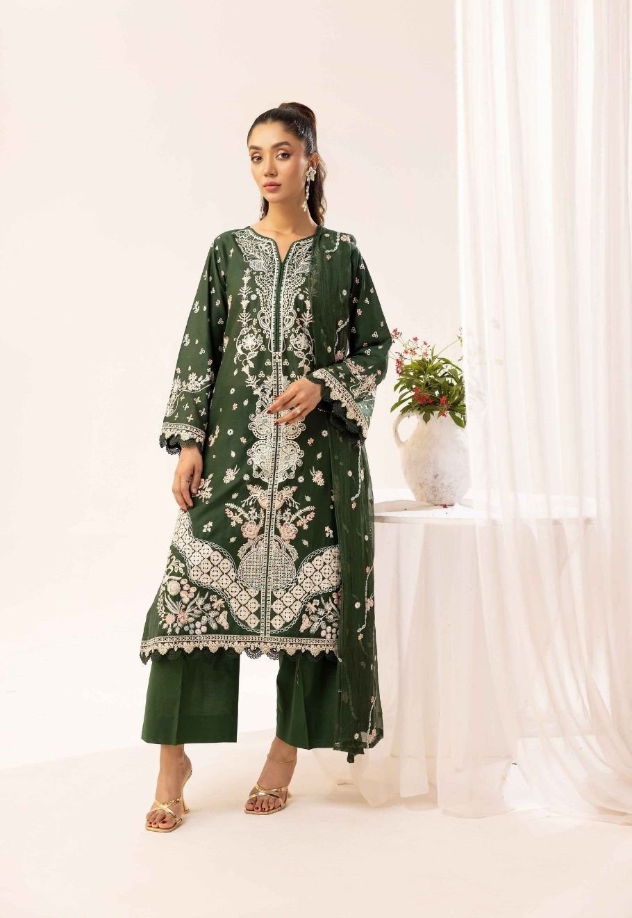 Shamyana by Khoobsurat Signature Lawn Exclusive Collection 25 | D4
