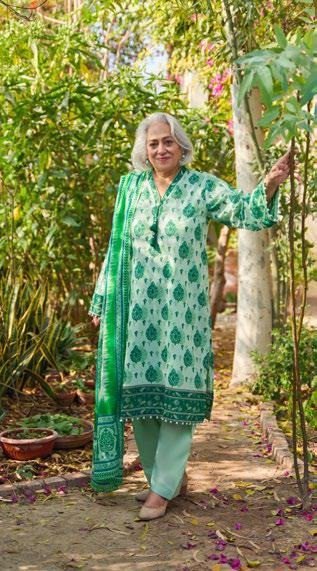 Gul Ahmed 3 Piece Embroidered Printed Lawn Suit CL-62020B | SHELAI26081736