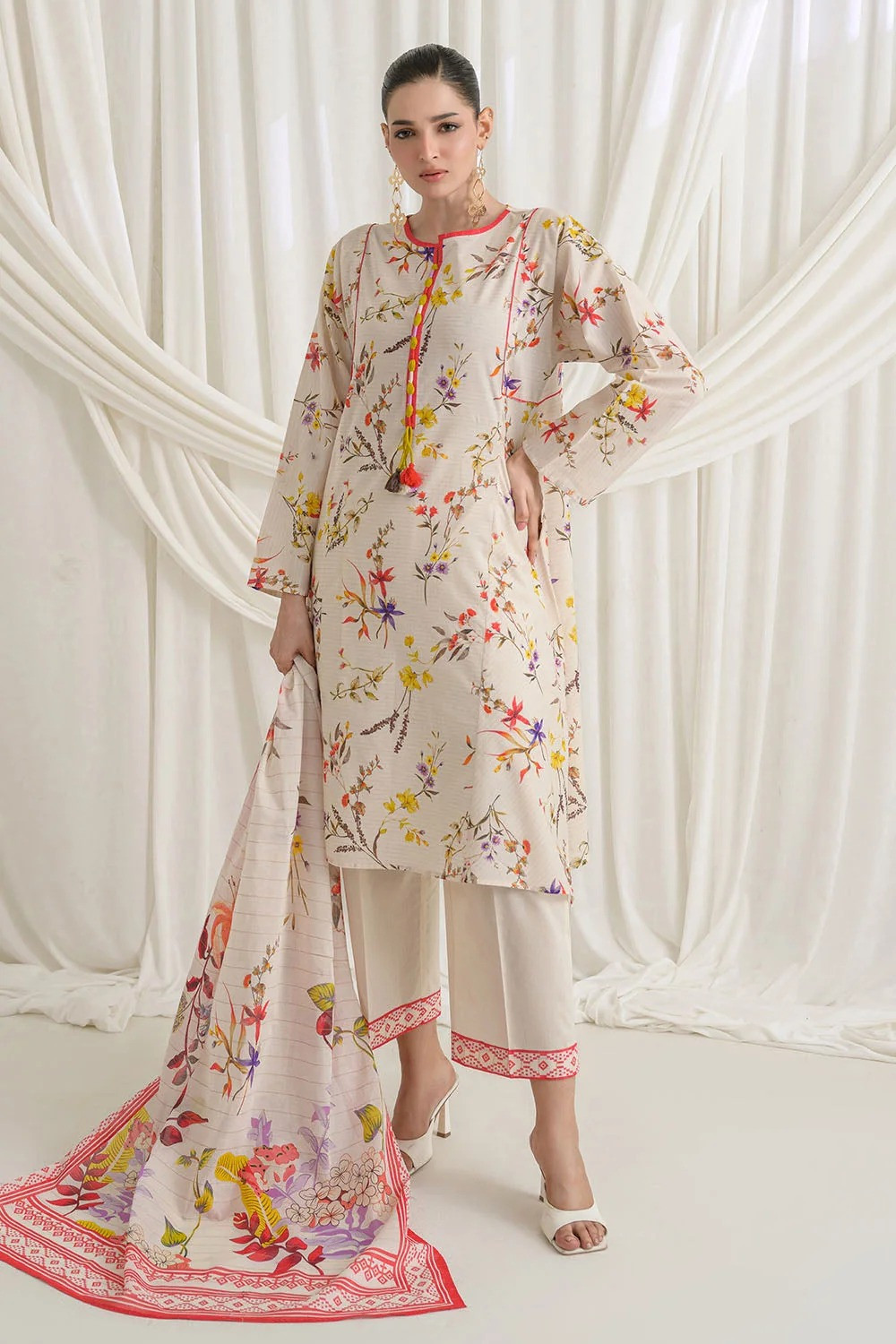 Gul Ahmed Printed Lawn Unstitched | SHELAI26081658