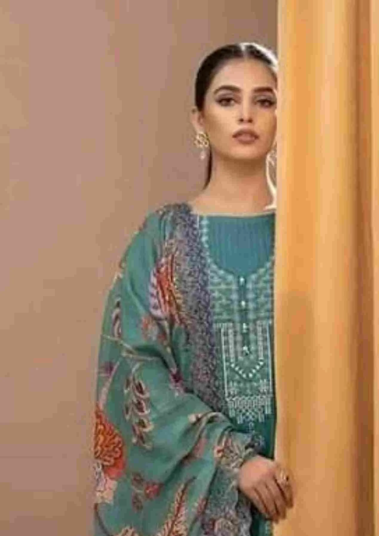 Hania Binaas deep mint print embroidered 3pc available in shelai