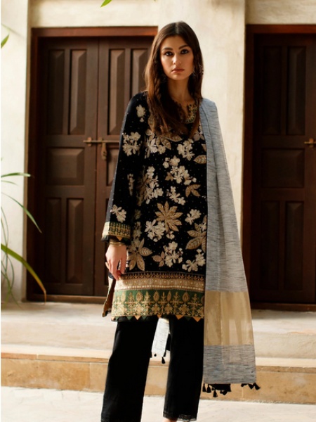 Zaha FARIBA ZL22-11 B Spring Summer Lawn Collection at SHELAI