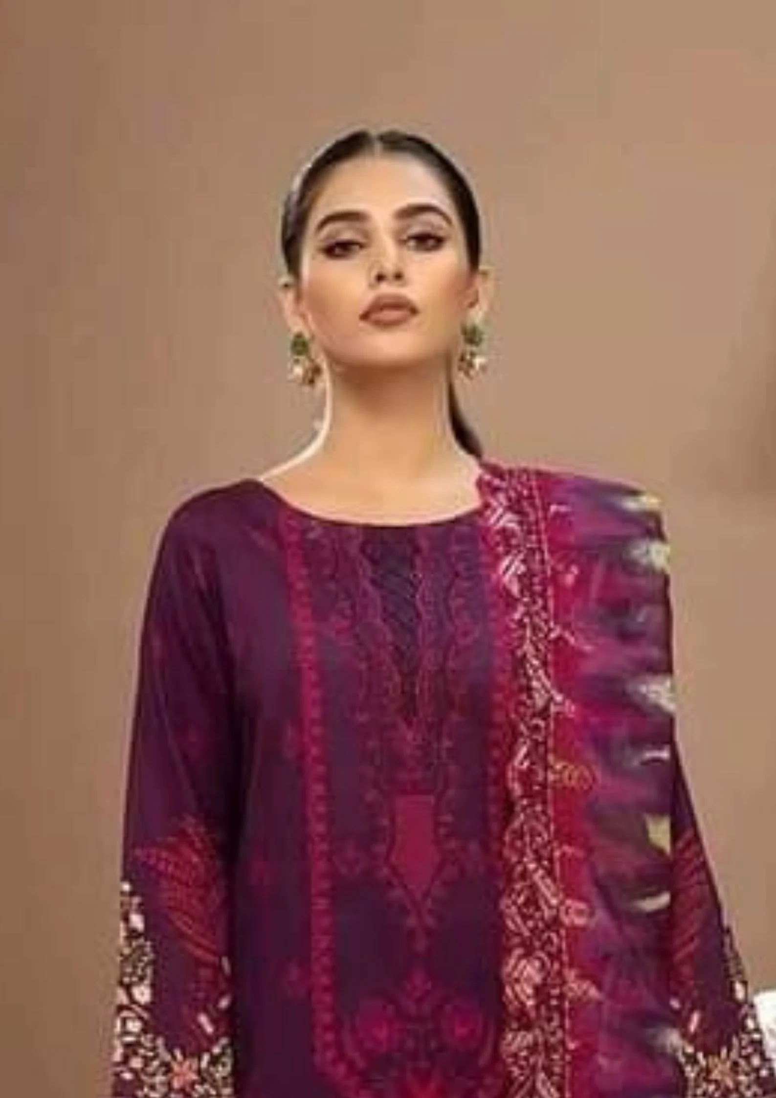 Hania Binaas magenta print embroidered 3pc available in Shelai