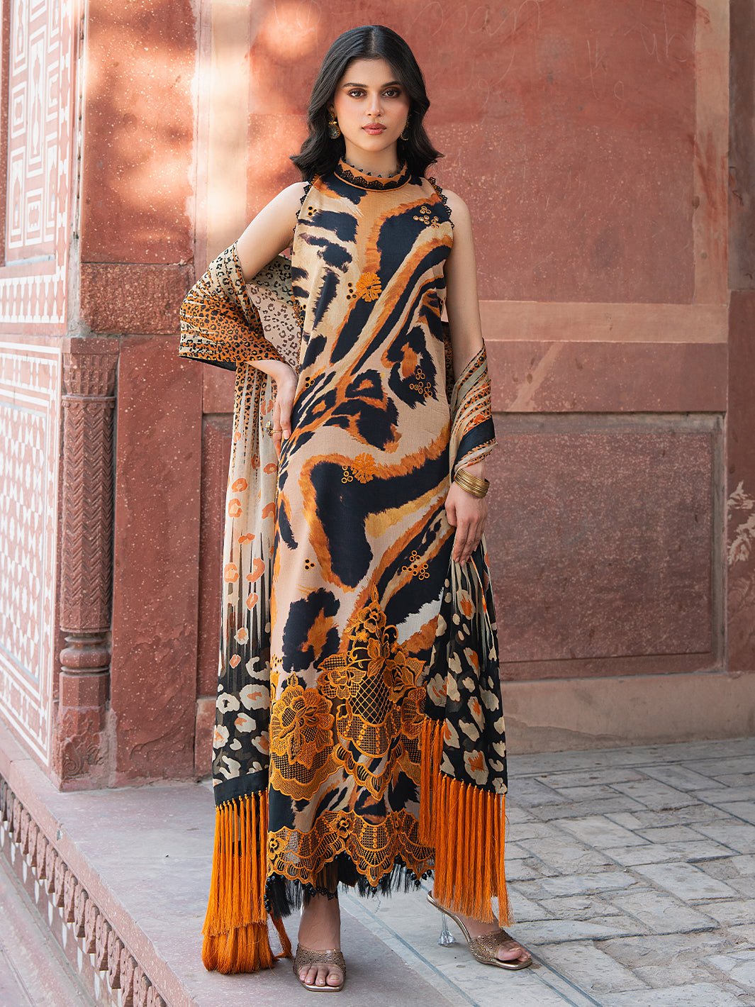 Bin Ilyas Naqsh Unstitched Lawn Exclusive Collection | D3