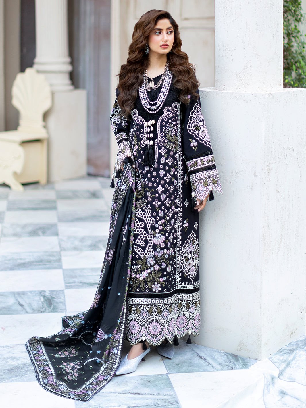 Sopie Luxury Lawn by Mahnur Unstitched Collection 25 | Lila
