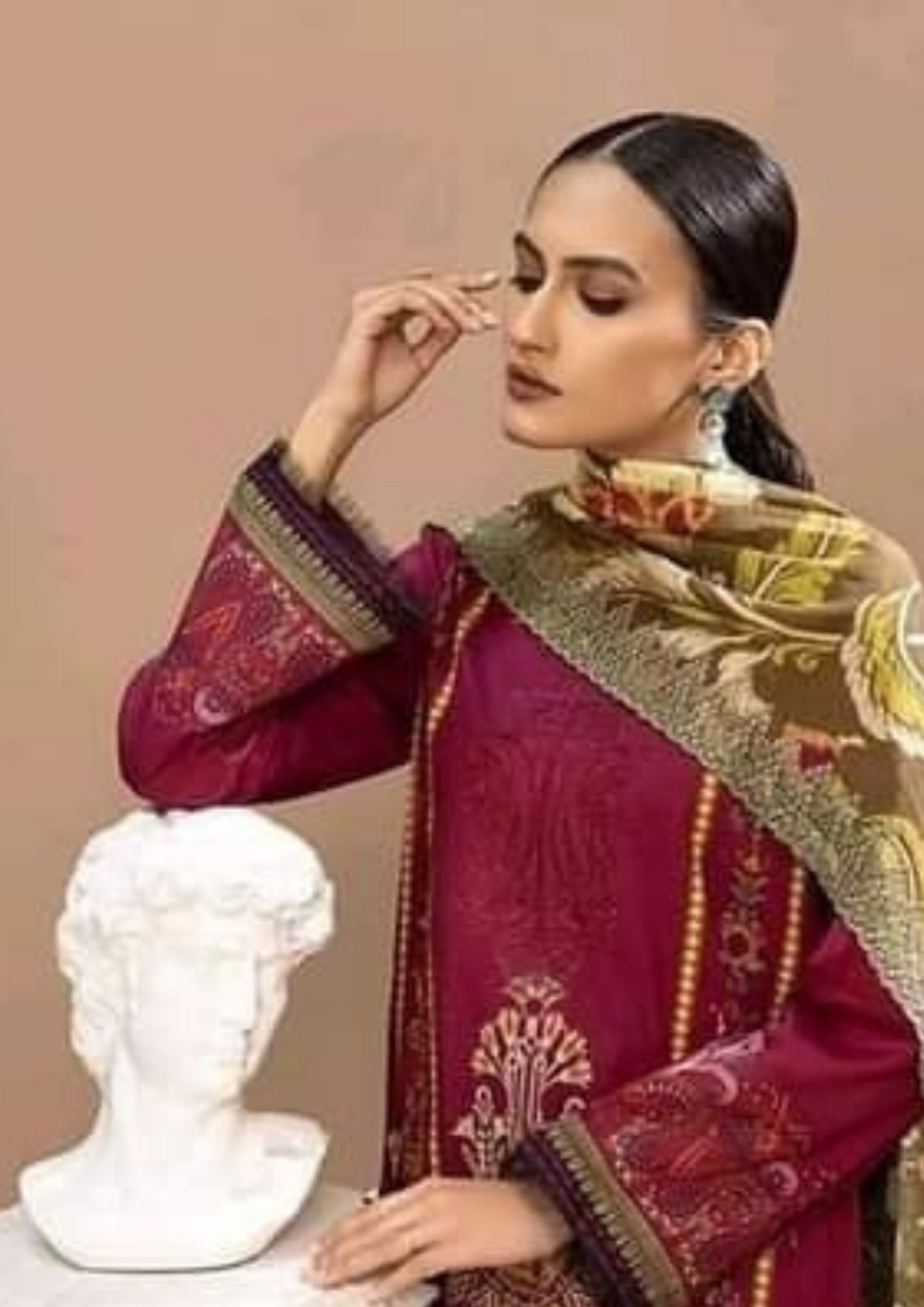 Hania Binaas maroon print embroidered 3pieces available in shelai