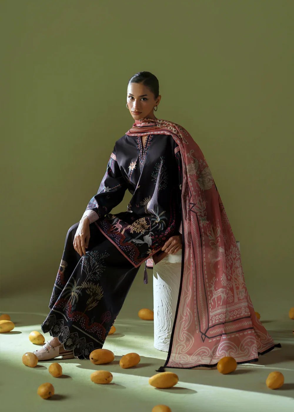 Saira Rizwan  SR-CITY BLOOM –JPU-25-04 | SHELAI38674