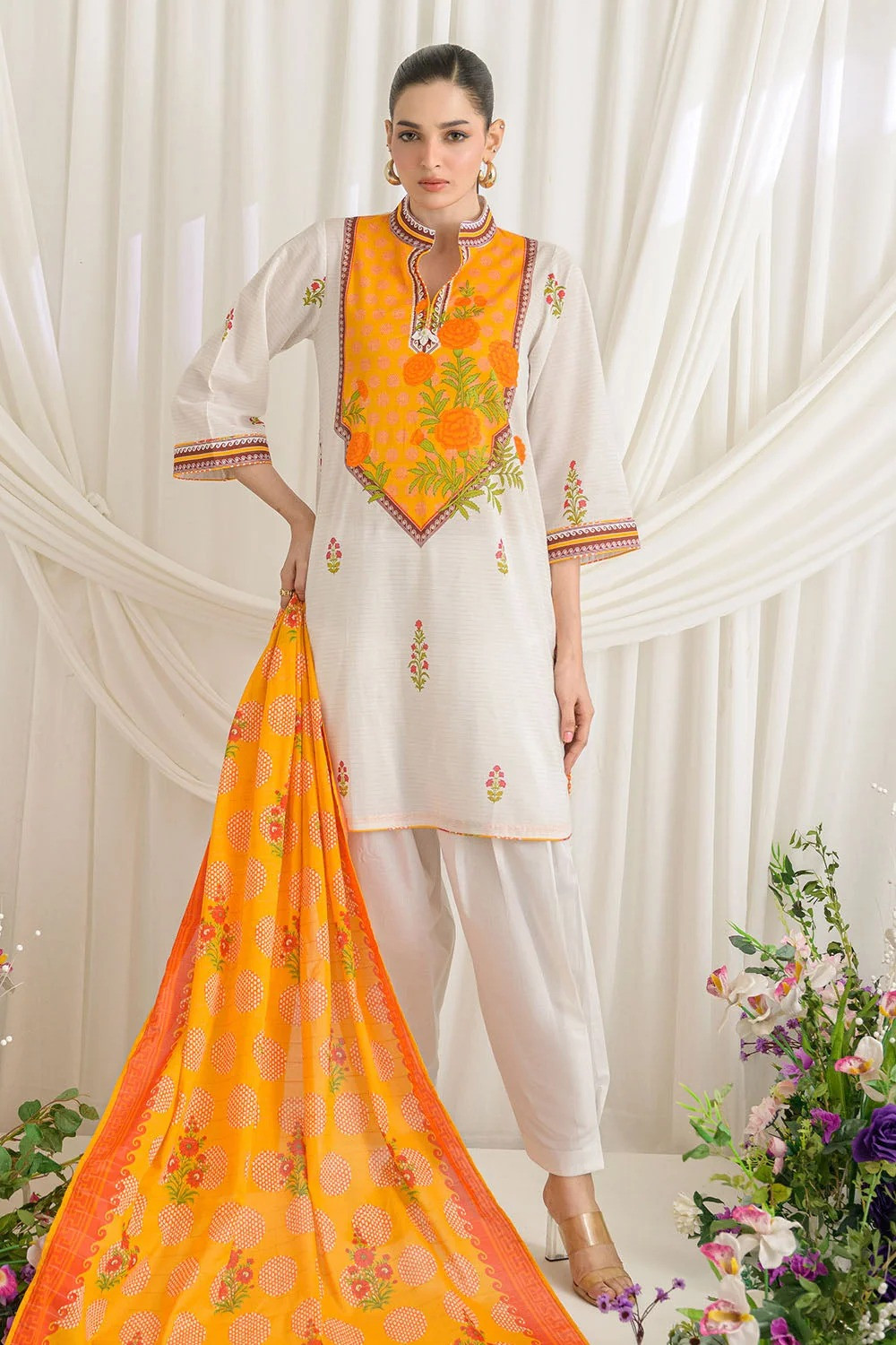 Gul Ahmed Printed Lawn Unstitched | SHELAI26081657