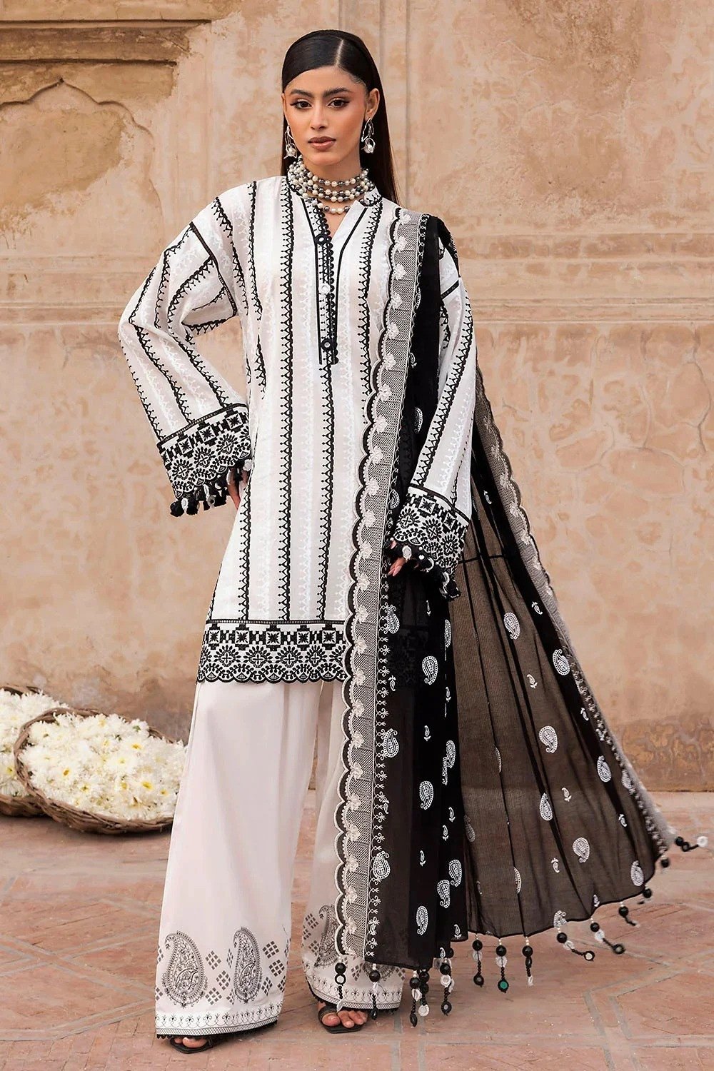 Gul Ahmed Lawn Collection Unstitched Embroidered | SHELAI26081567