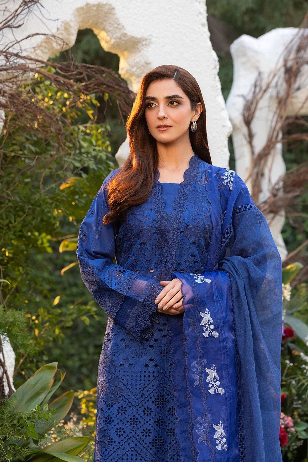 Sobia Nazir | Luxury Lawn 25 | 1B | SHELAI25001