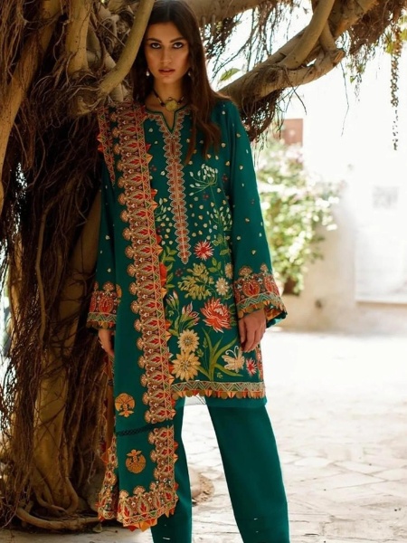 Zaha Tavous ZL22-09B Summer Lawn Collection at SHELAI