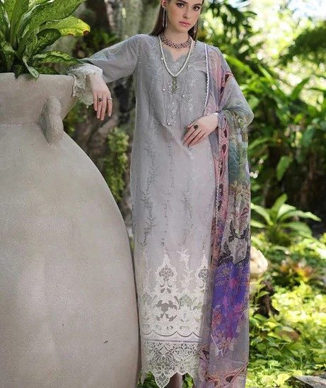 Noor By Saadia Asad Luxury Chikankari Lawn'24 I SHELAI8554