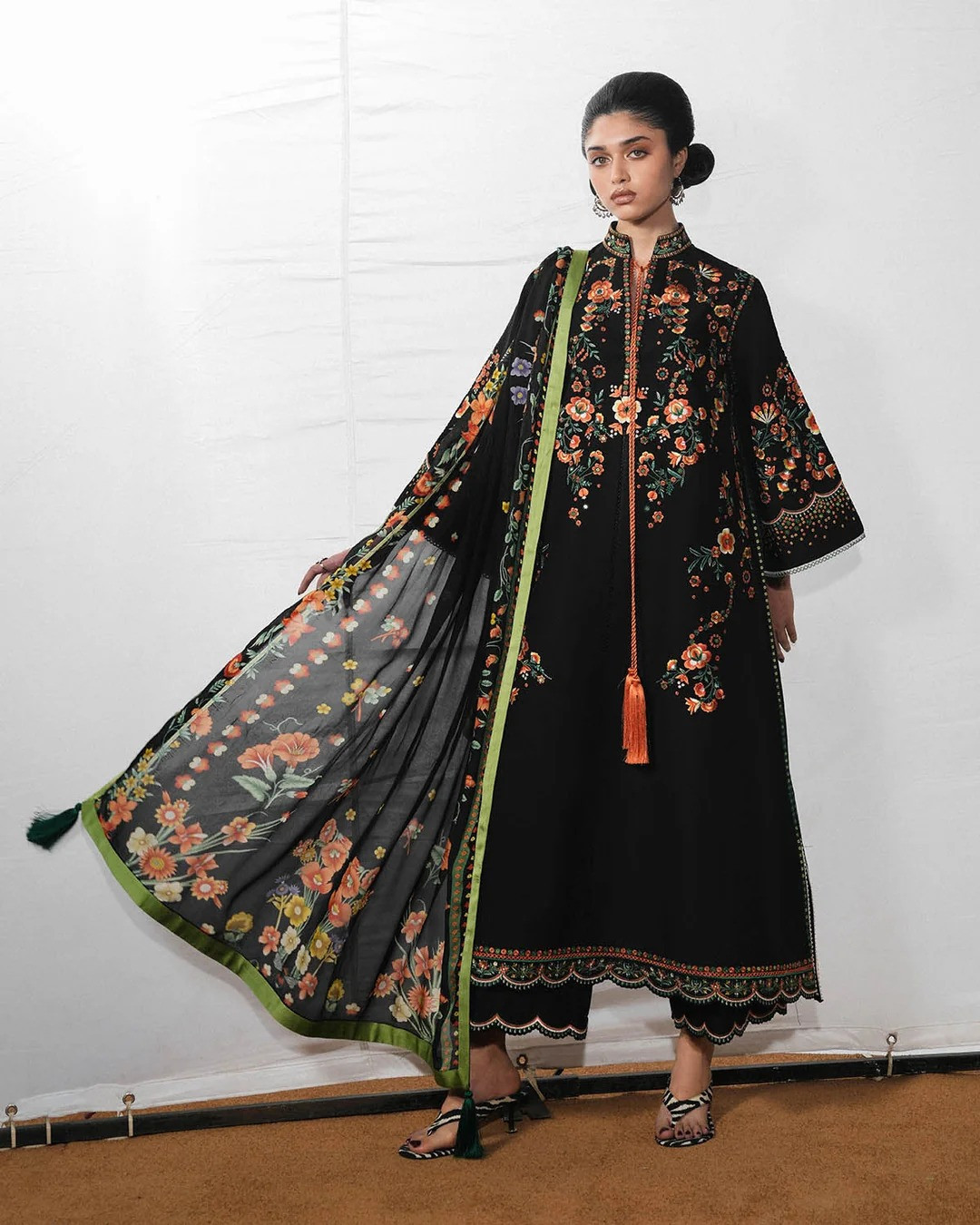 JUGNU Gulbar | SHELAI27386
