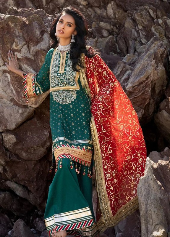 Gul Ahmed Embroidered Lawn Suits Unstitched 3 Piece | SHELAI25116