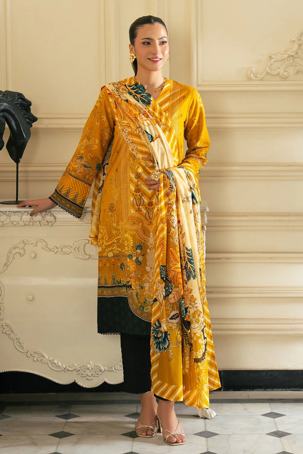 Gul Ahmed Printed Cross Hatch Suit with Lawn Dupatta | SHELAI26081664
