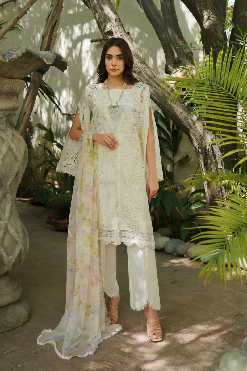 Motia 3 Piece | Luxury Lawn | By Manara | ML-09