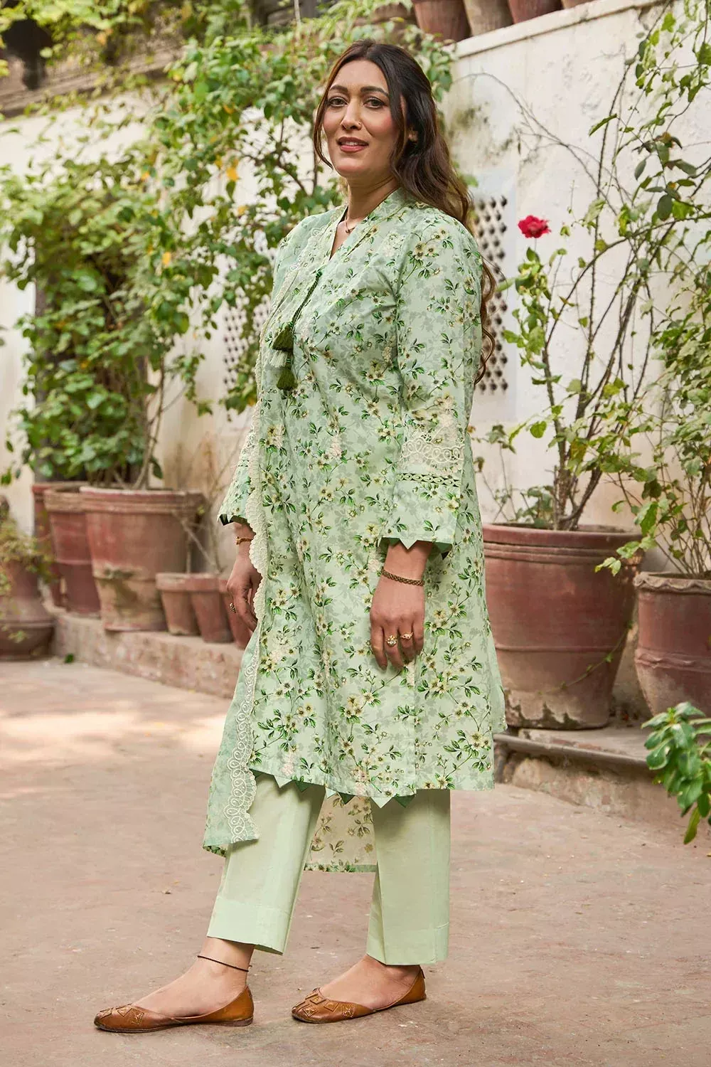 Gul Ahmed Printed Lawn Unstitched | SHELAI26081739