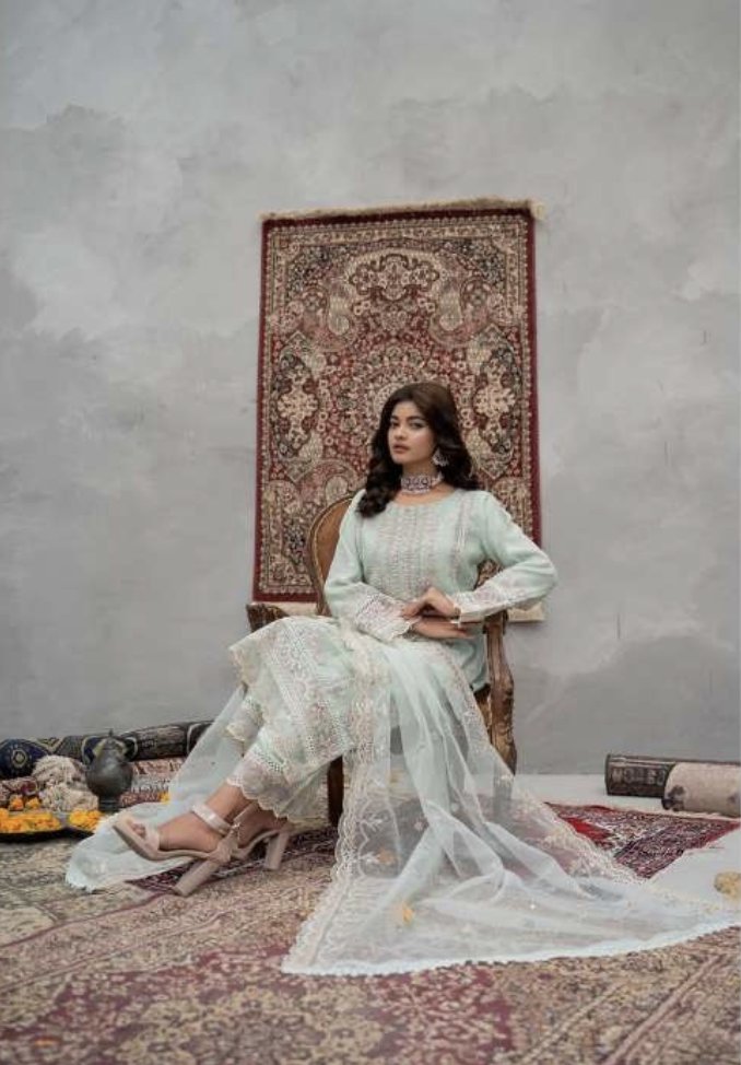 BINT-E-NOOR PARISHA ST | D-2