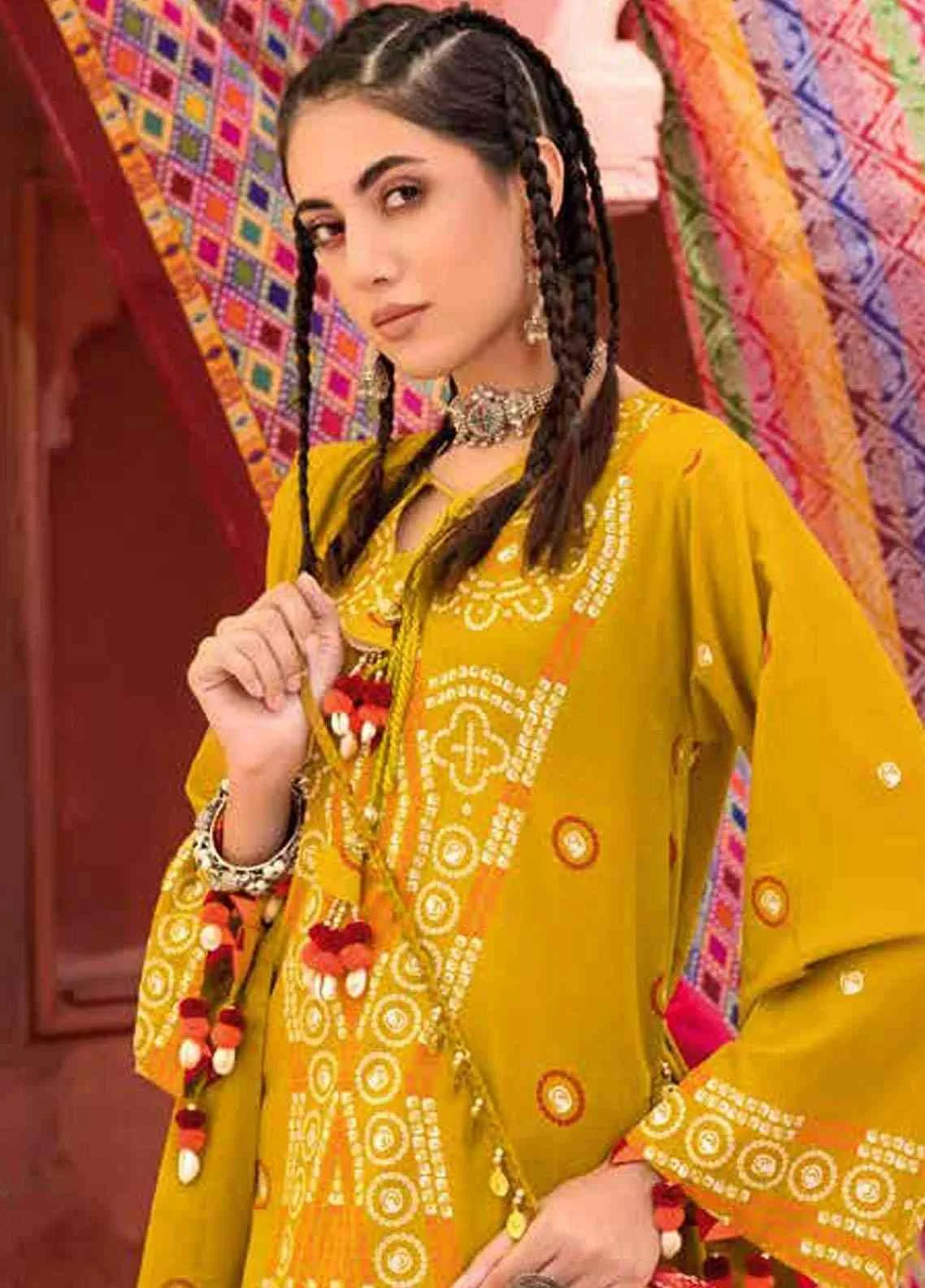 Gul Ahmed CL32101A three piece printed lawn chunri collection