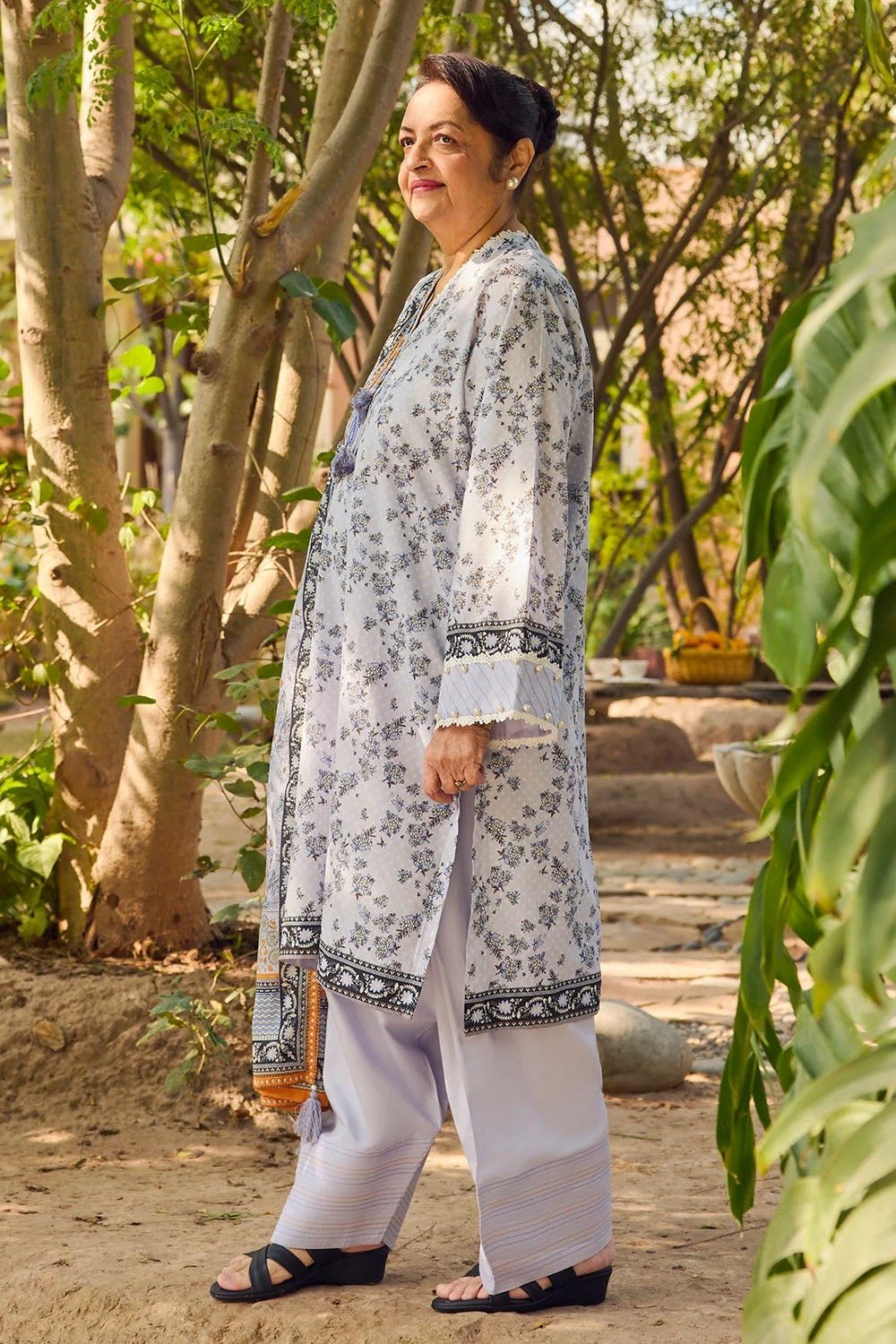 Gul Ahmed 3 Piece Embroidered Printed Lawn Suit  CL-62115A | SHELAI26081721