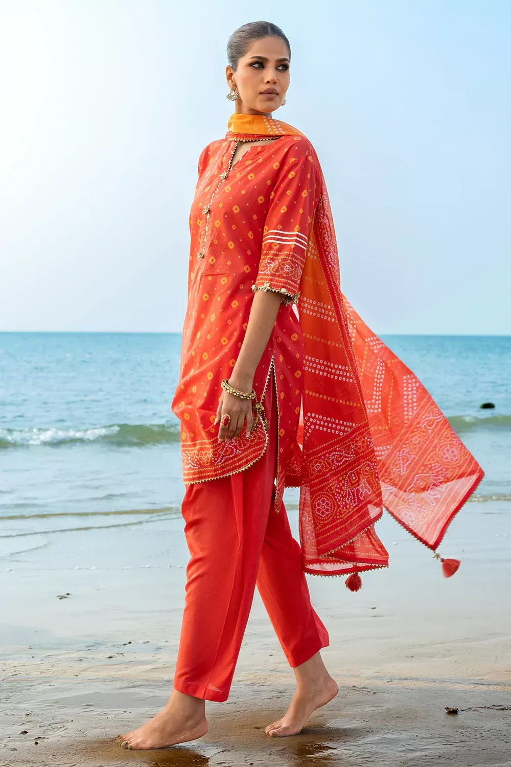 Gul Ahmed Unstitched Printed Lawn 3 Piece Suit CL-62031A | SHELAI26033260