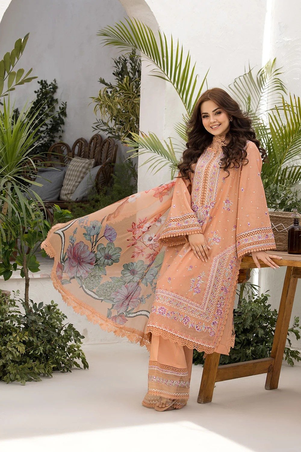 Sobia Nazir | Luxury Lawn 25 | 7A | SHELAI25919