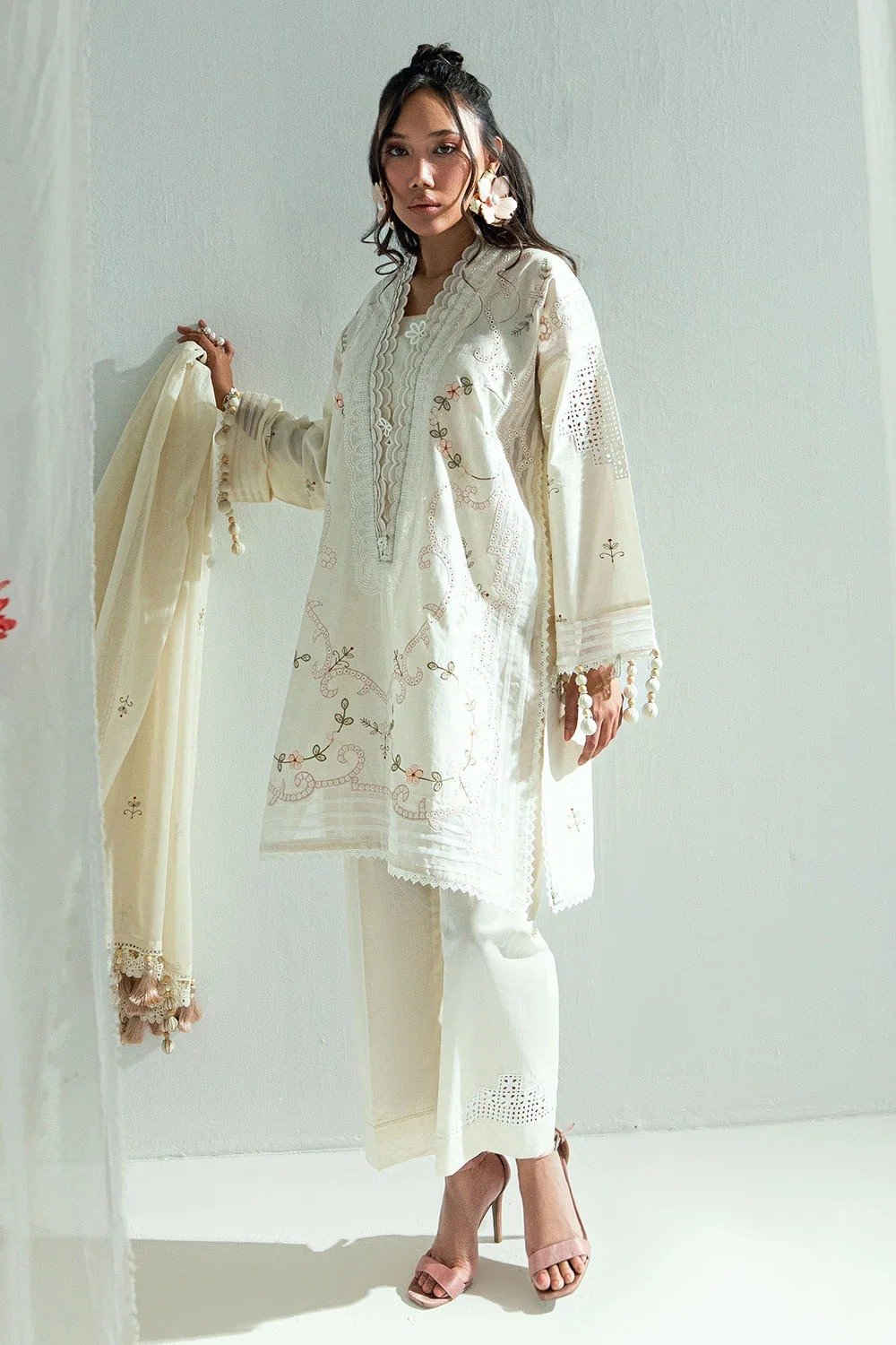 Gul Ahmed Embroidered Lawn Suit with Embroidered Denting Dupatta | SHELAI26081560
