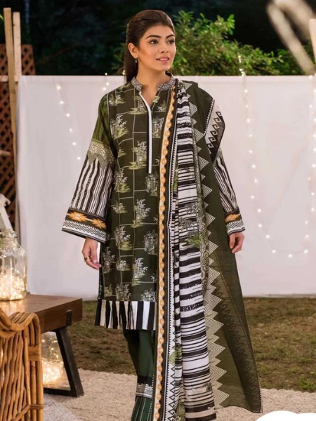 SAPPHIRE 3P-R6-15 Digital Printed Lawn Suit with Digital Printed Voile Dupatta