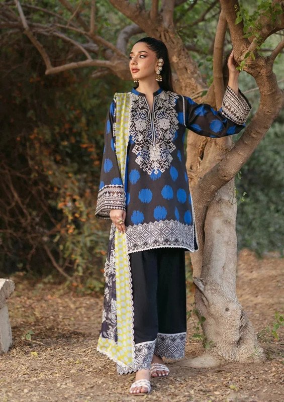Zainab Chottani Unstitched | SHELAI8907