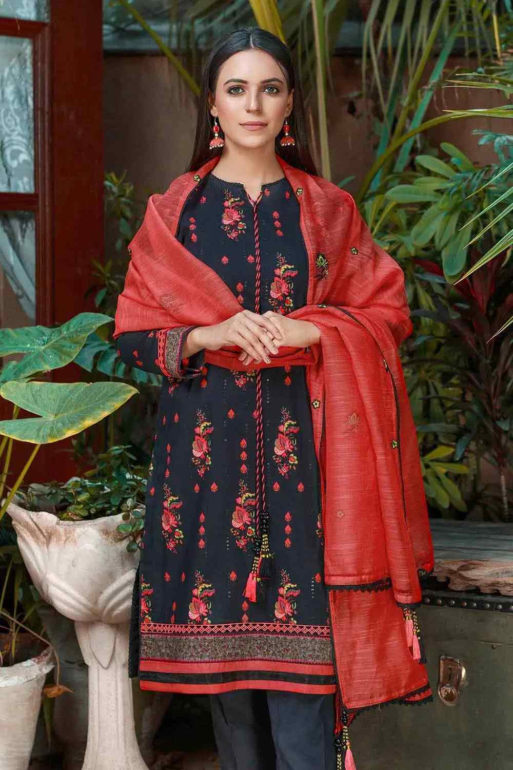 Gul ahmed embroidered lawn suits CN-32011 unstitched 3 piece