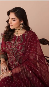 Noor's Zinnia Semi-Stitched Collection